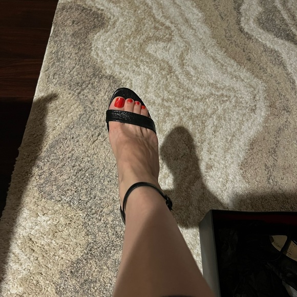 Vince Camuto Mairana block heel strap or sandal - size 6 - Picture 8 of 10